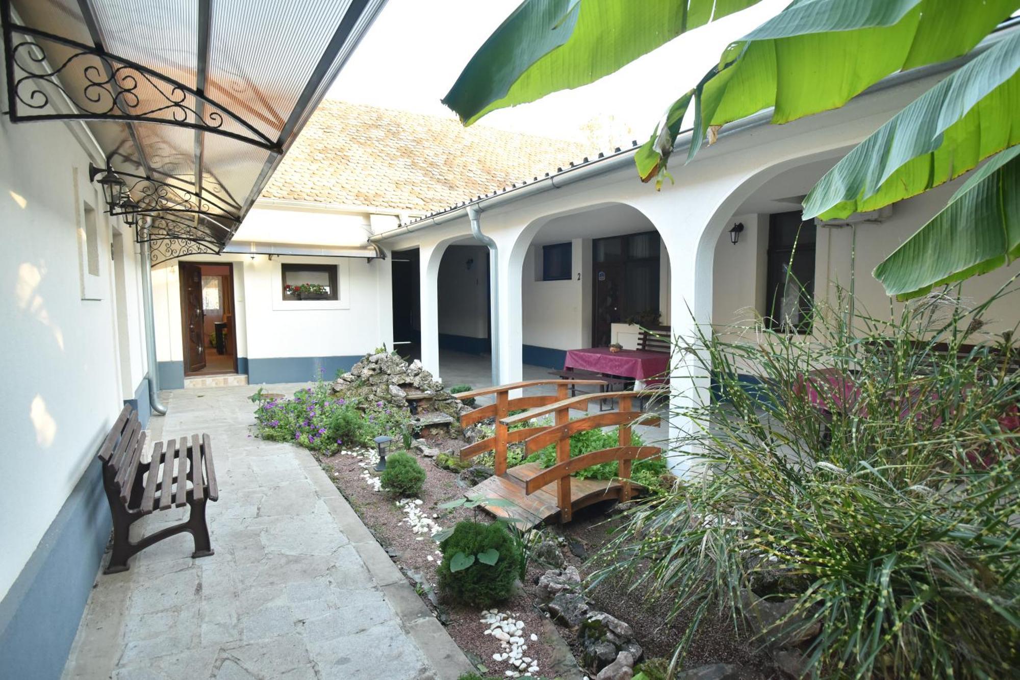 Eco Rural Tourism Association Skorenovac Hotel Exterior photo