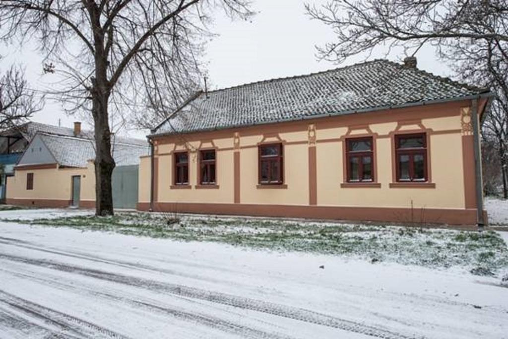 Eco Rural Tourism Association Skorenovac Hotel Exterior photo